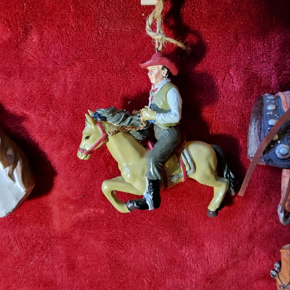 Lot Of 4 Western Cowboy Horse Rodeo Christmas Ornaments - Picture 4 of 5